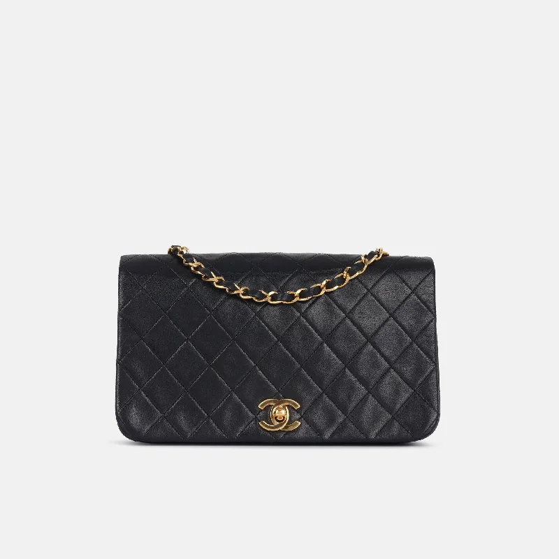 Chanel Vintage Full Flap - Black